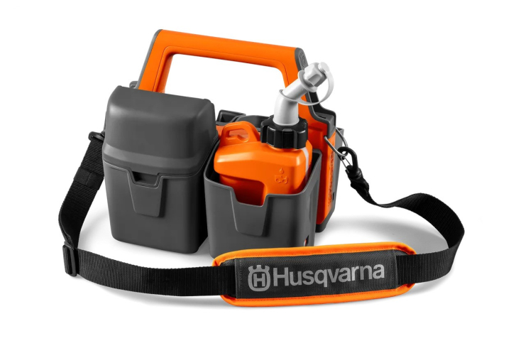 Bolsa para batería Husqvarna para motosierra en el grupo Productos forestales y para el jardín de Husqvarna / Husqvarna Lubricantes, Combustible y Equipos de Llenado / Aceite/Gasolina bidón con GPLSHOP (5472911-02)